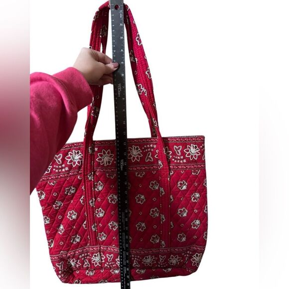 NWOT – Vera Bradley Tote & NWT Makeup Bag Set Retired Red Bandana Print, Vintage - Picture 10 of 11